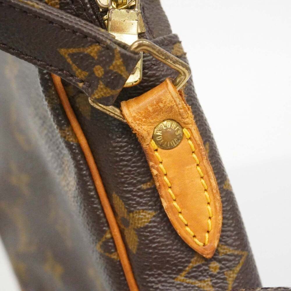 LOUIS VUITTON Brown Monogram Shoulder Bag - Picture 8 of 13